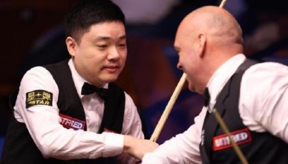 内心不坚定屡失关键球 丁俊晖圆冠军梦任重道远